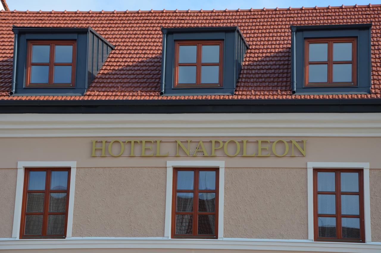 Hotel Napoleon Austerlitz Экстерьер фото