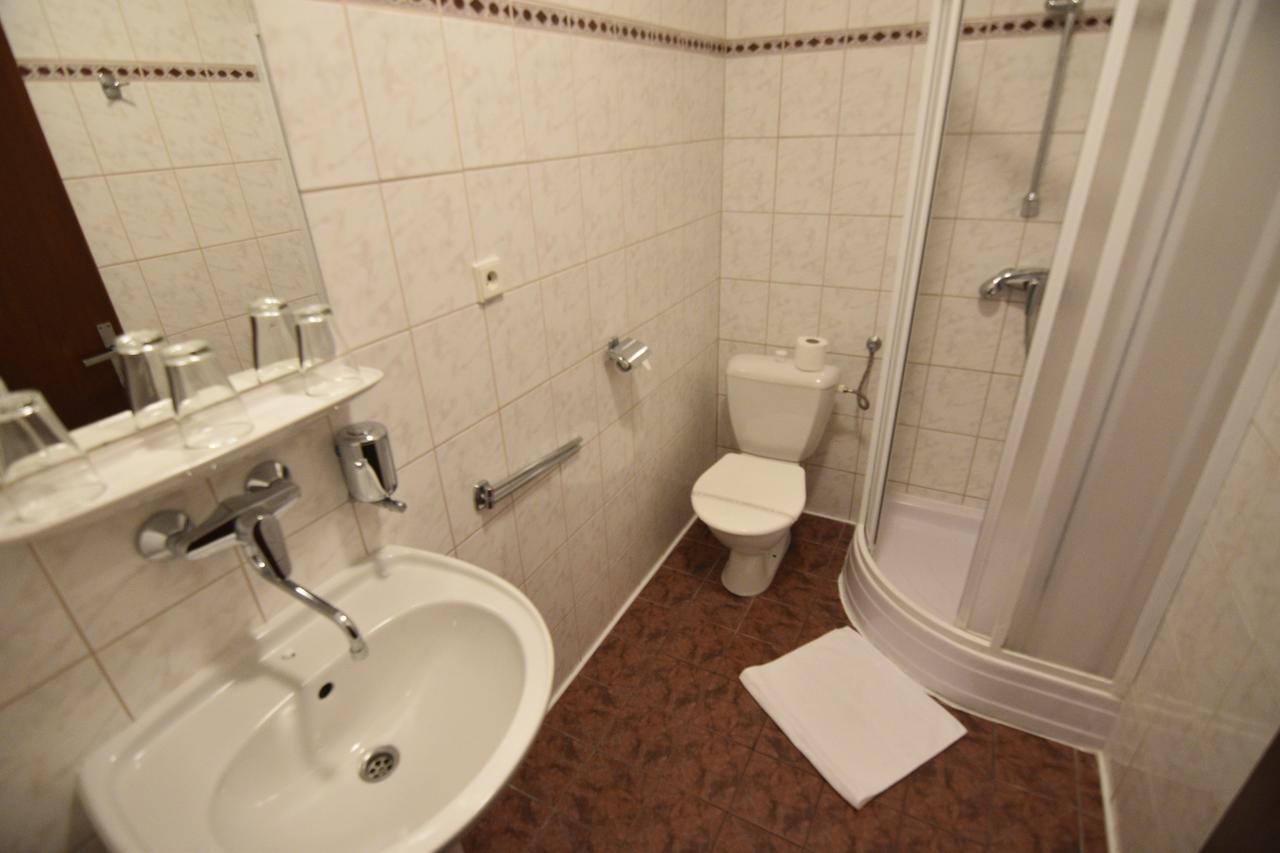 Hotel Napoleon Austerlitz Экстерьер фото