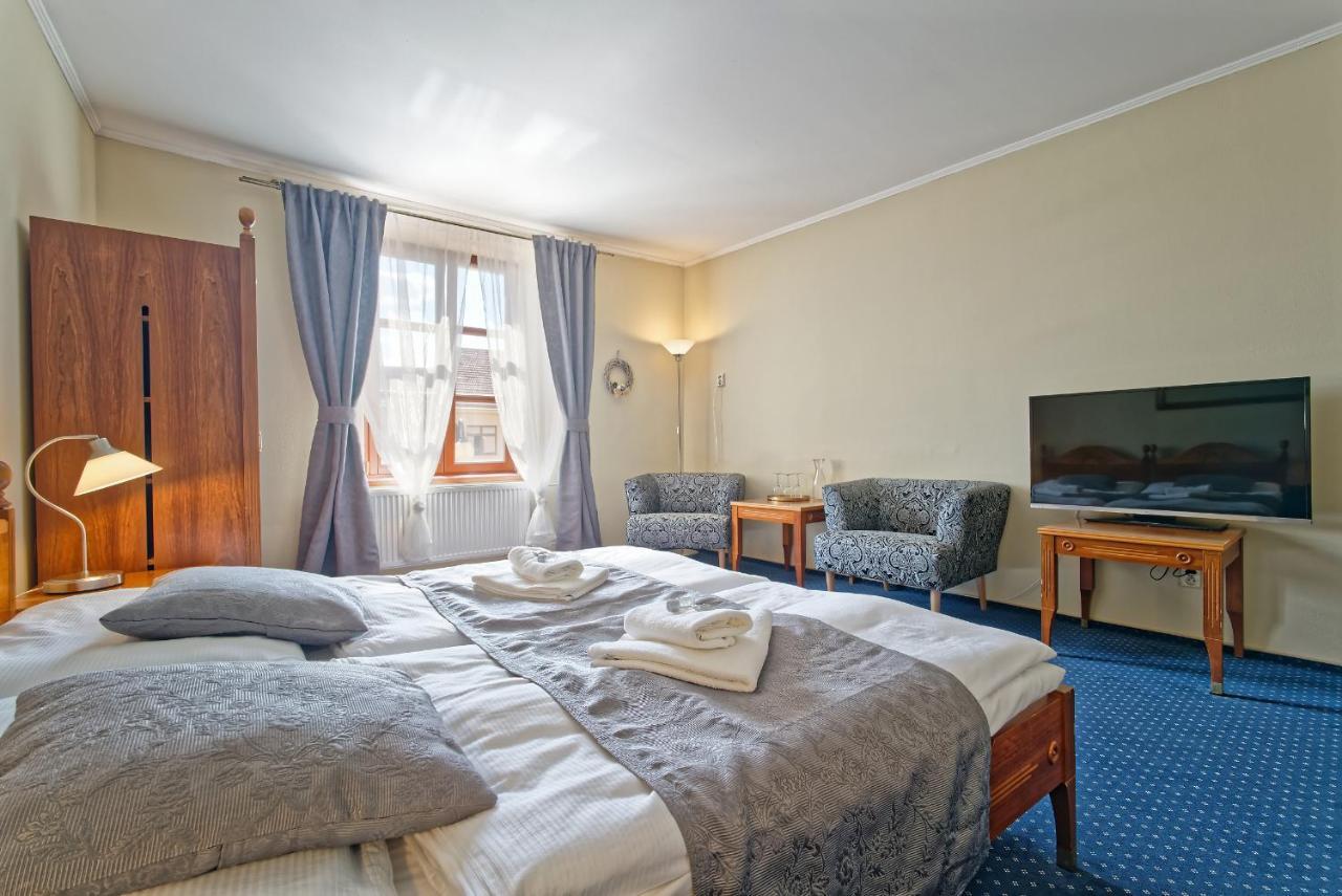 Hotel Napoleon Austerlitz Экстерьер фото