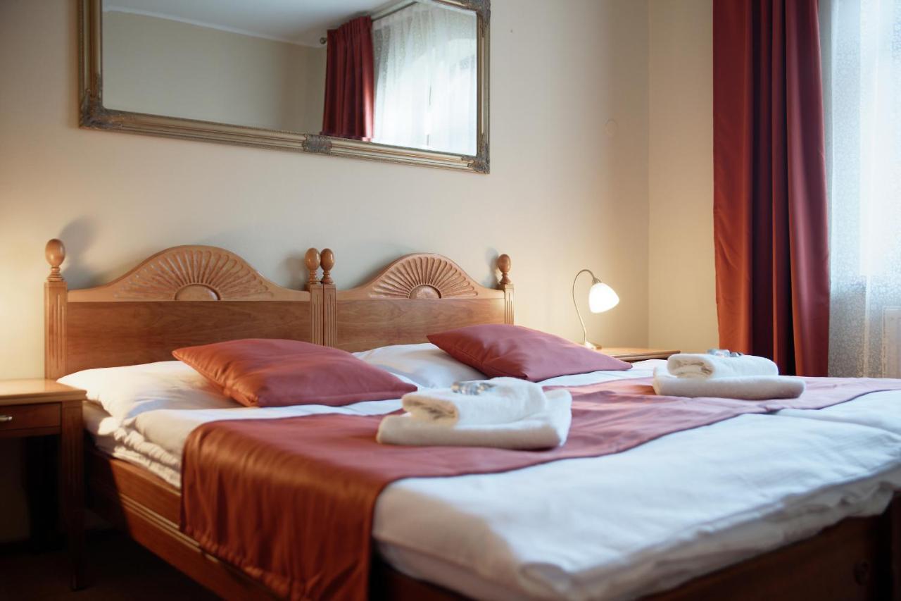 Hotel Napoleon Austerlitz Экстерьер фото