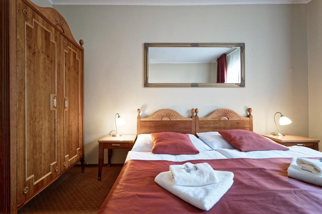 Hotel Napoleon Austerlitz Экстерьер фото